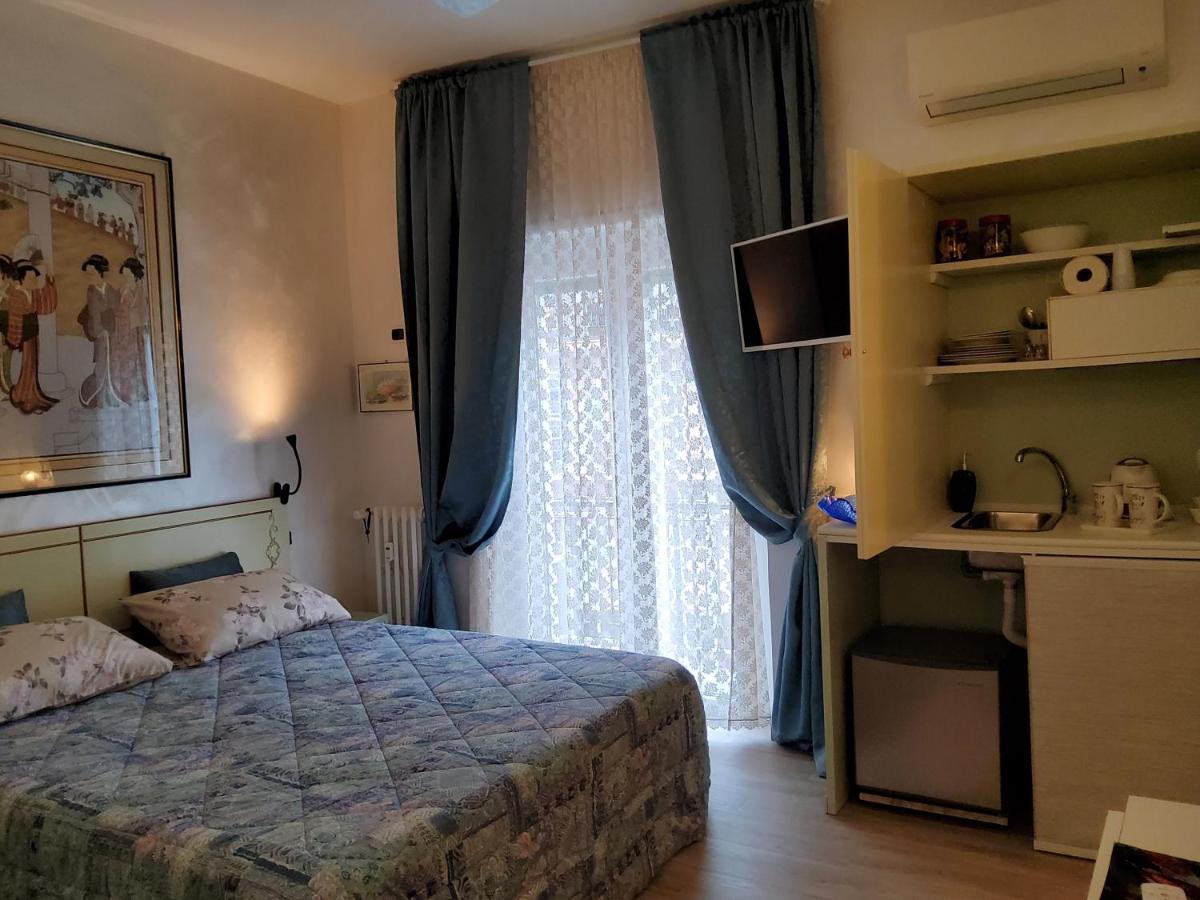 Annadia Sweet Home B&B Lido di Ostia Exteriör bild