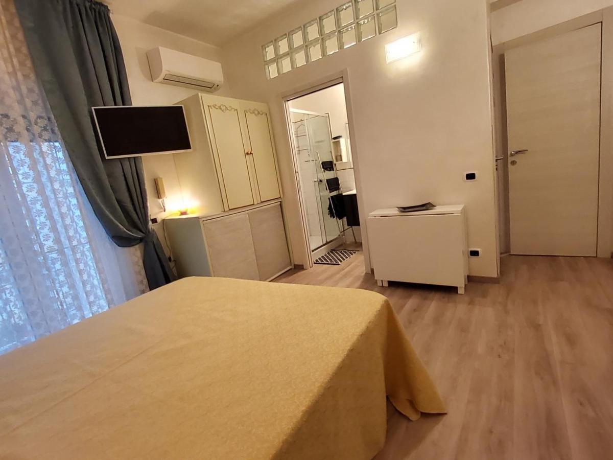 Annadia Sweet Home B&B Lido di Ostia Exteriör bild