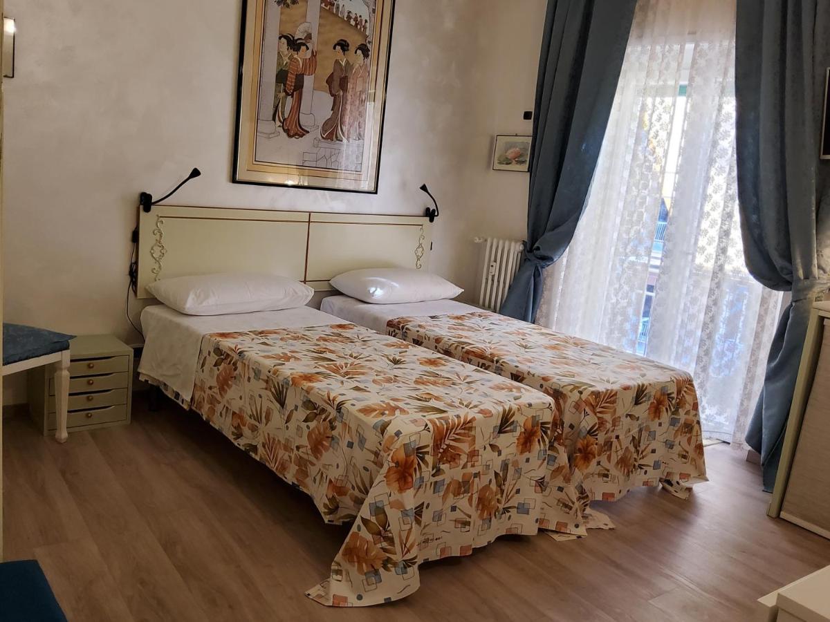 Annadia Sweet Home B&B Lido di Ostia Exteriör bild