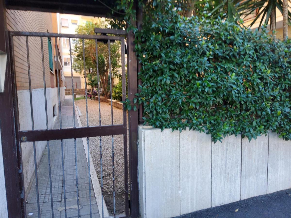 Annadia Sweet Home B&B Lido di Ostia Exteriör bild
