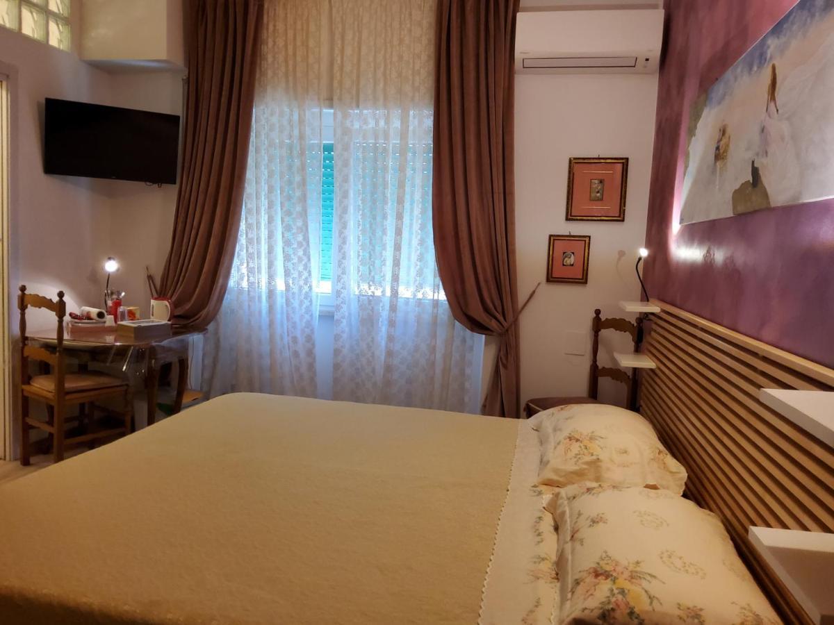 Annadia Sweet Home B&B Lido di Ostia Exteriör bild